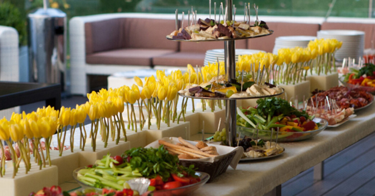 What to Look for When Choosing a Caterer
